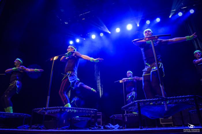 matena moments / Brillenball