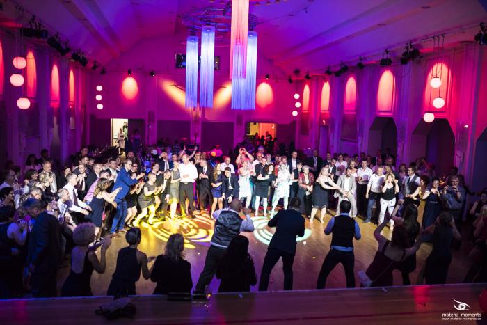 matena moments / Brillenball