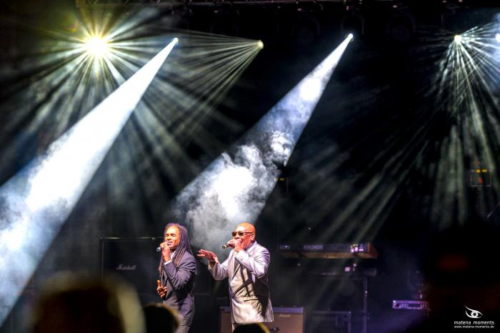 matena moments / Brillenball