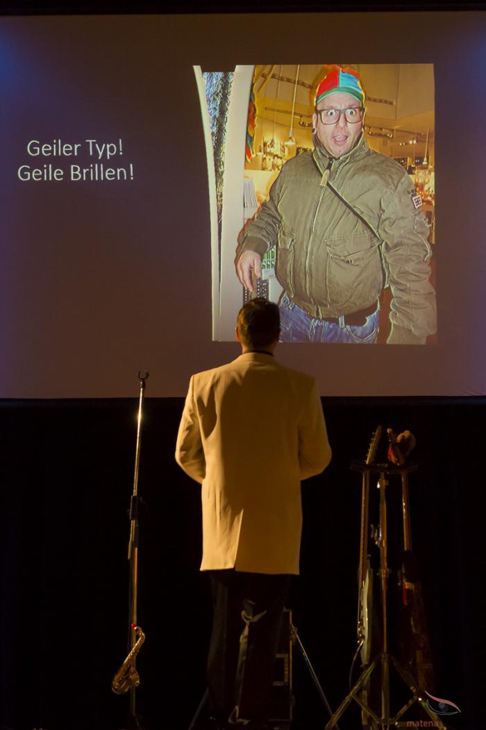 matena moments / brillenball