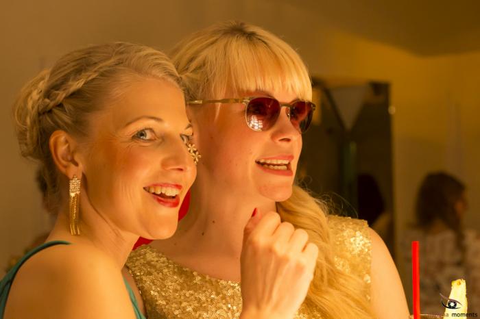 matena moments / brillenball