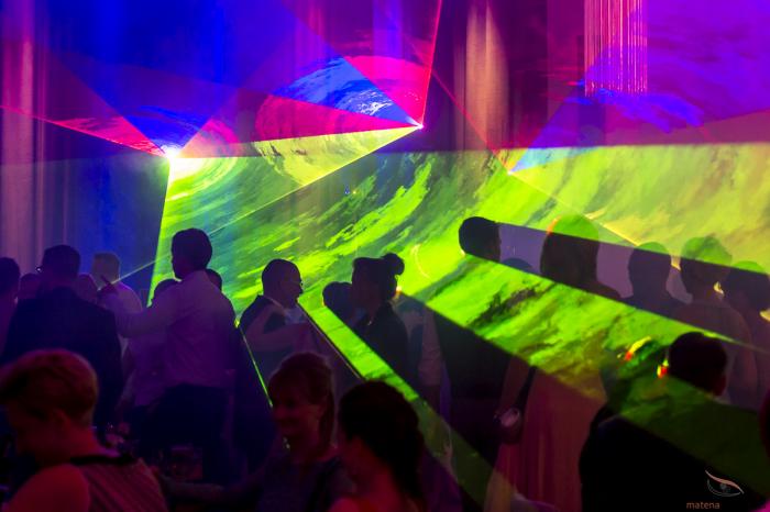 matena moments / brillenball