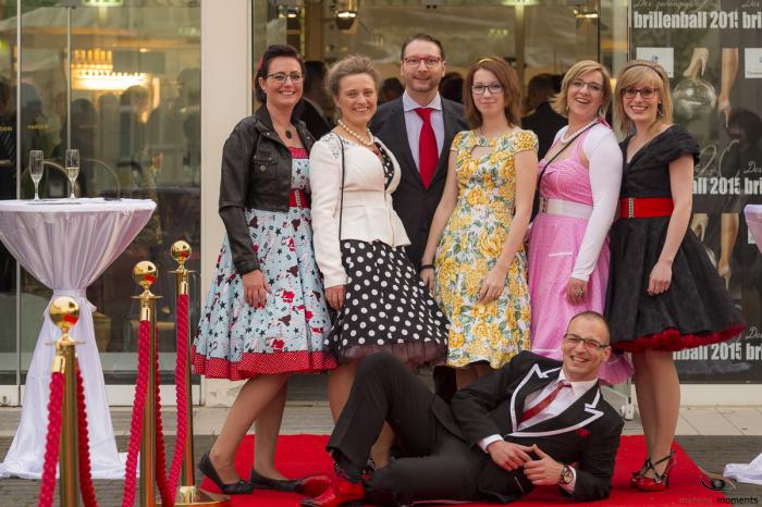 matena moments / brillenball