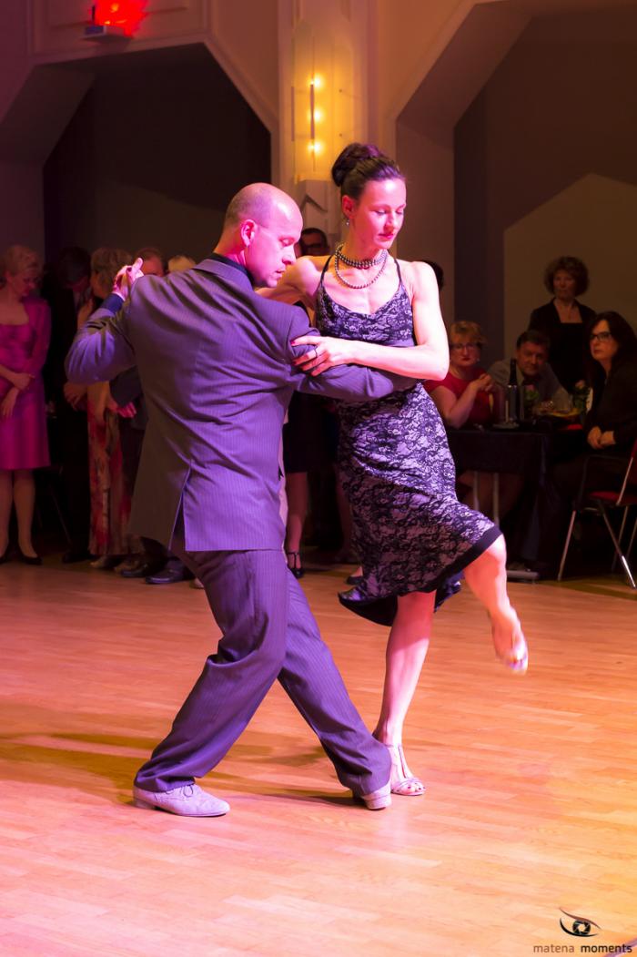 matena moments / brillenball