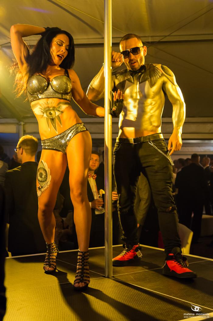 matena moments / Brillenball