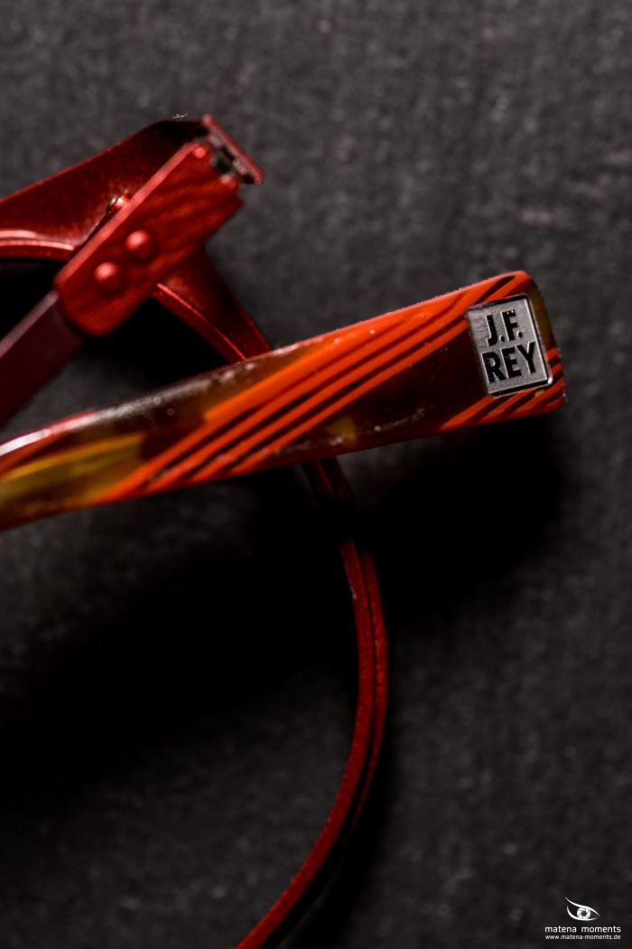 matena moments / Business