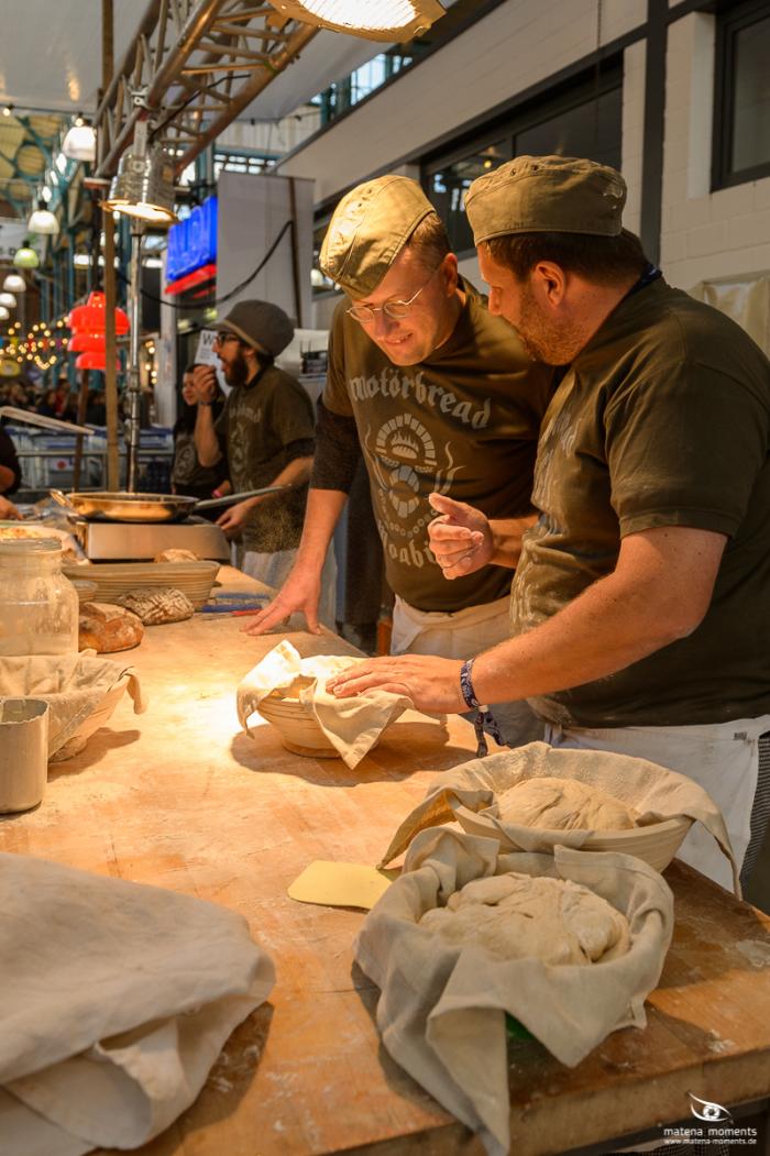 matena moments / Business