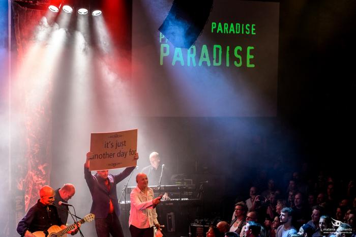 matena moments / Business