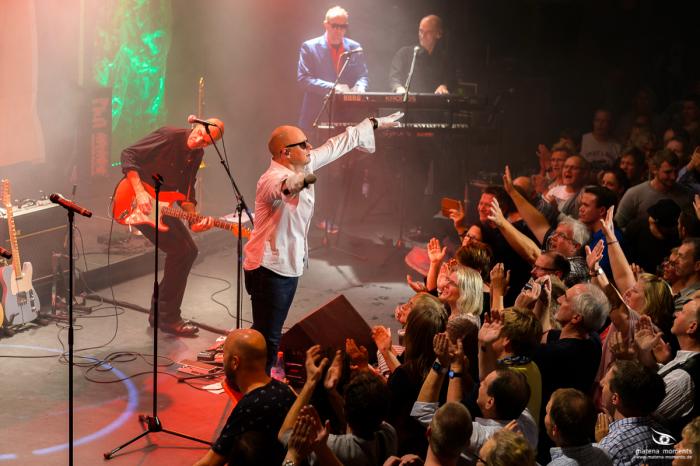 matena moments / Business