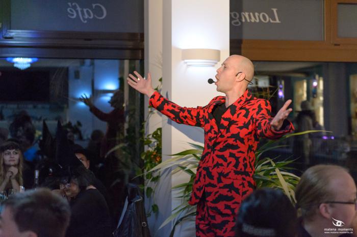 matena moments / Business