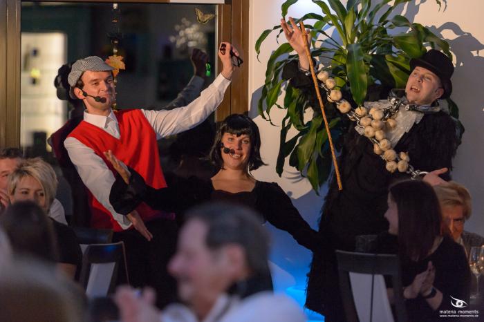 matena moments / Business