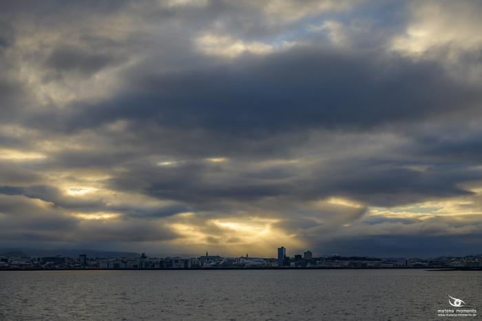 matena moments / Island