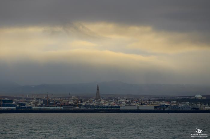 matena moments / Island