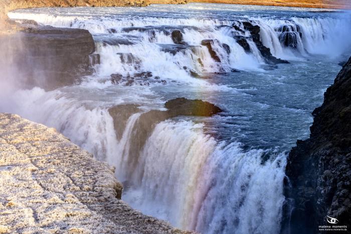 matena moments / Island