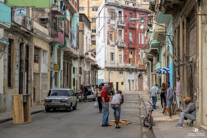 matena moments / Kuba