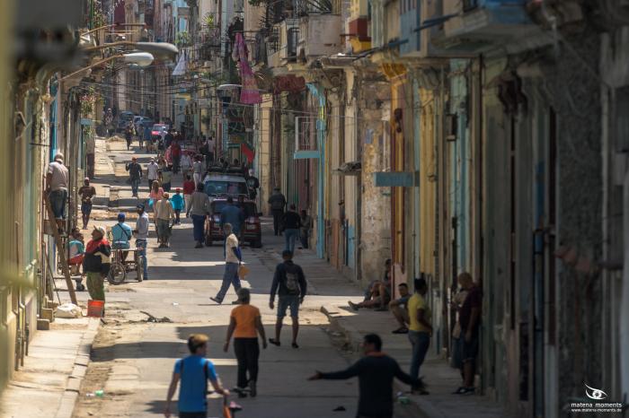 matena moments / Kuba