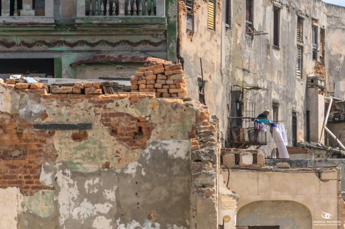 matena moments / Kuba