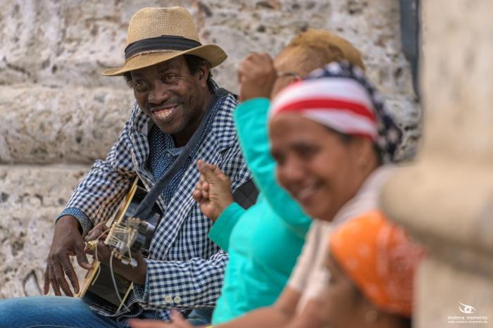 matena moments / Kuba