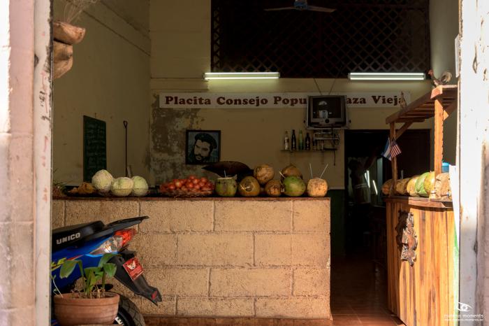 matena moments / Kuba