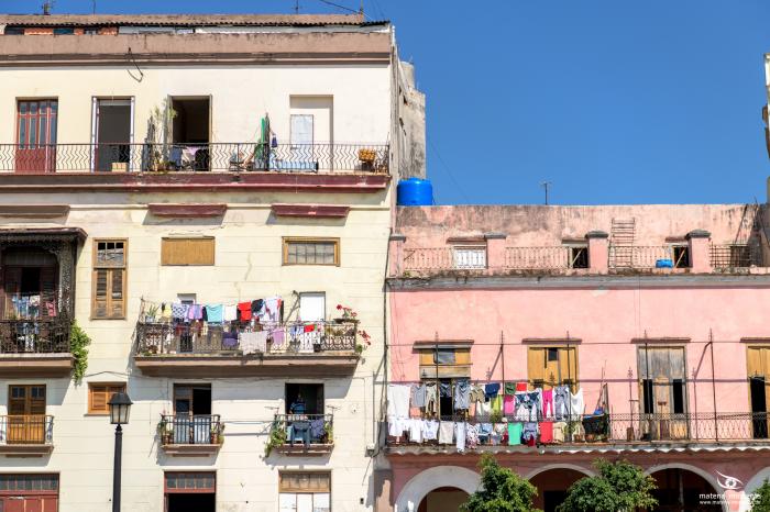 matena moments / Kuba