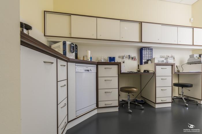 matena moments / Business