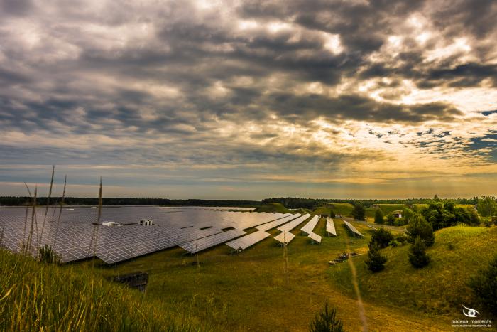 matena moments / Business