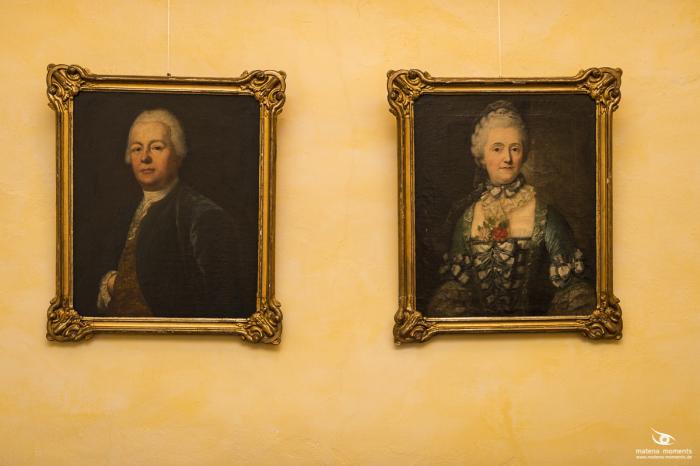 matena moments / Business