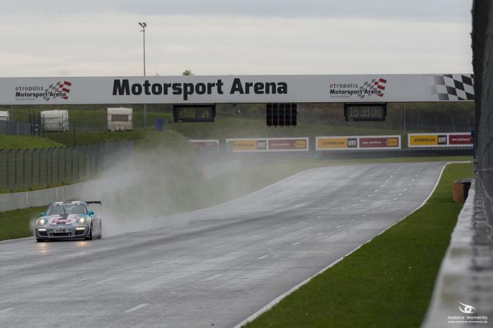 matena moments / Business