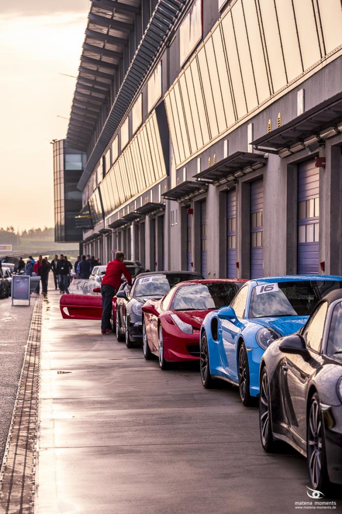 matena moments / Business