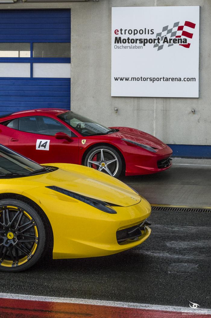 matena moments / Business