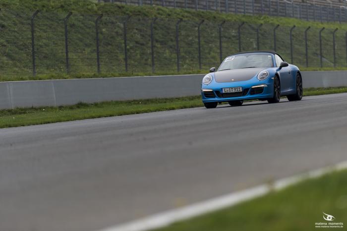 matena moments / Business